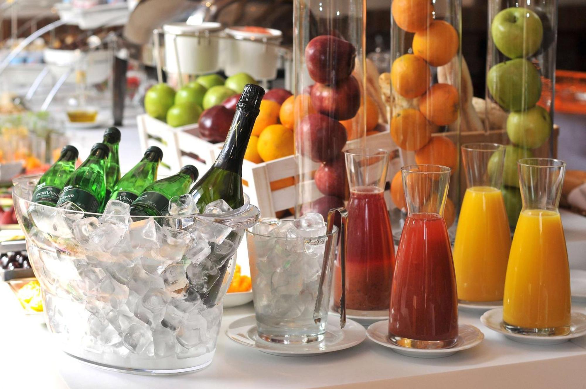 Hotel Nh Collection Plaza Santiago de Chile Zewnętrze zdjęcie Fruit juice